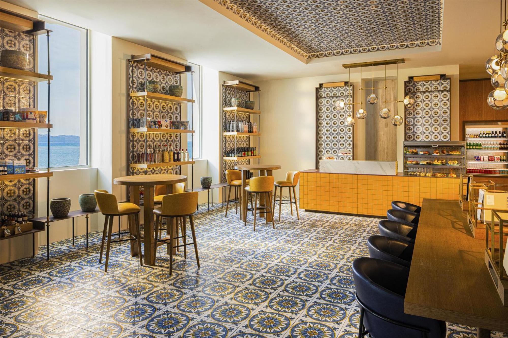 Hyatt Regency Hotel 5*