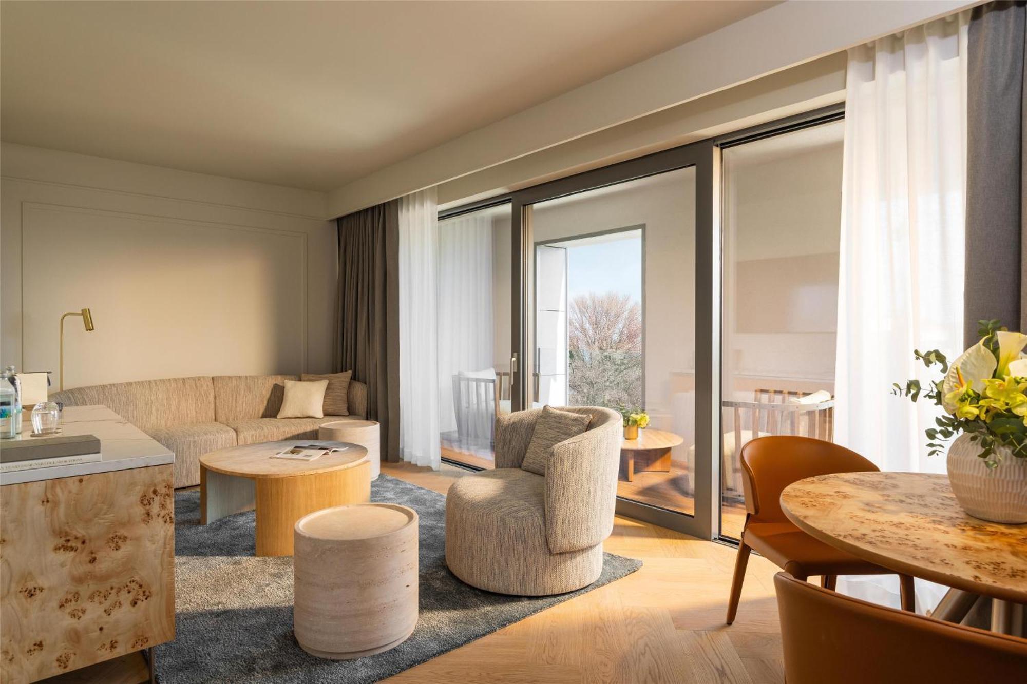Hyatt Regency Hotel 5*